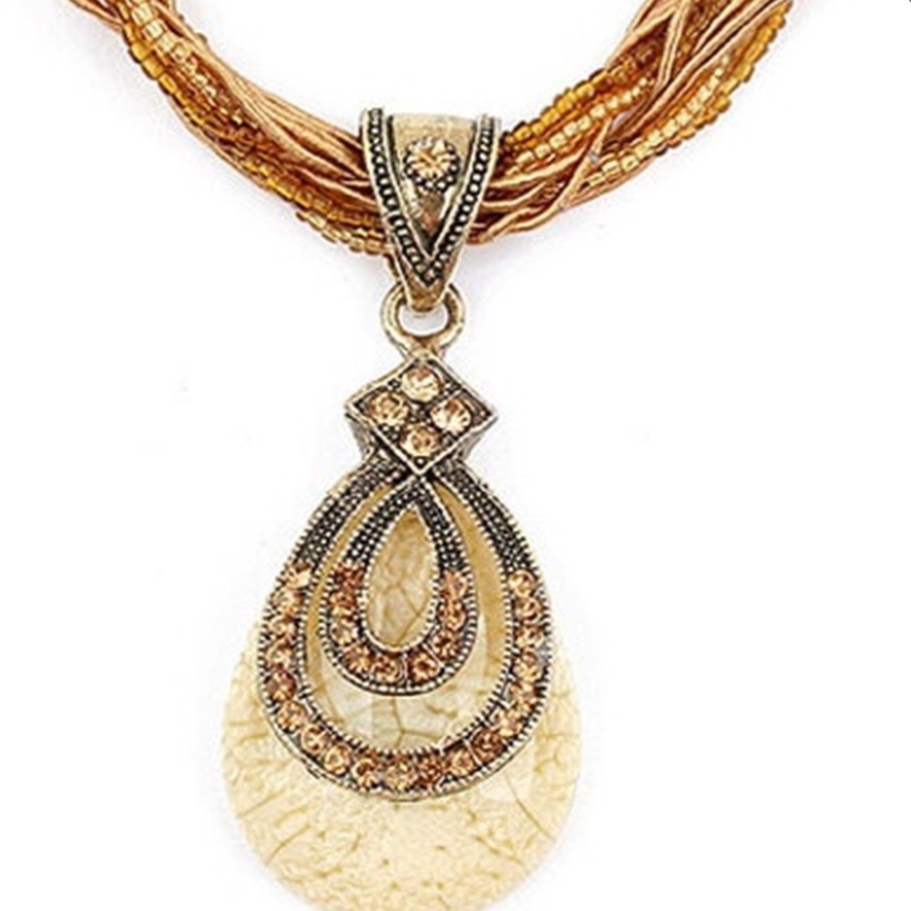 🔥Bohemian/ gypsy drop gem choker.